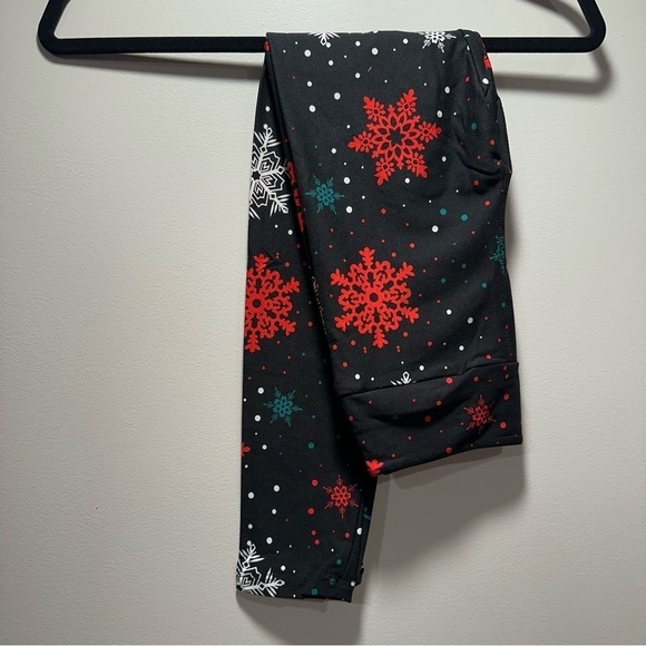 JR TWEEN NEW LulaRoe Soft Leggings One Size Juniors 8-16 Snowflakes Christmas - Picture 10 of 12